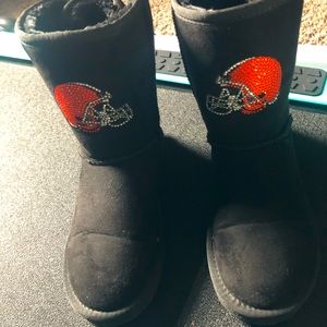Cleveland browns size 6 boots
